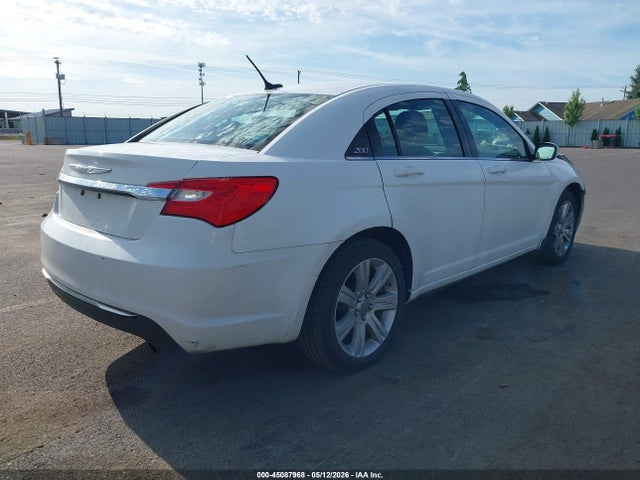 45087968 :رقم المزاد ، 1C3BC1FB9BN626428 vin ، 2011 Chrysler 200 Touring مزاد بيع