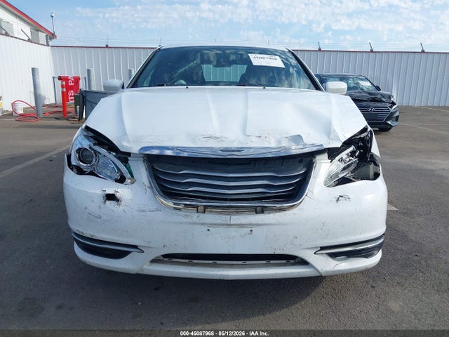 45087968 :رقم المزاد ، 1C3BC1FB9BN626428 vin ، 2011 Chrysler 200 Touring مزاد بيع