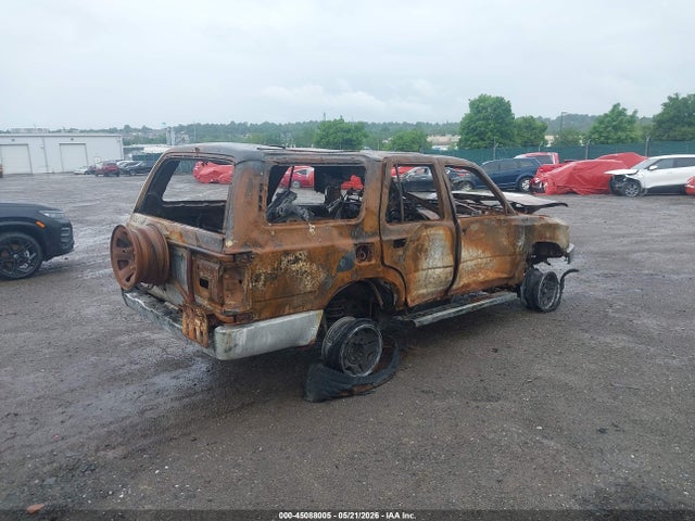 1991 Toyota 4runner Vn39 Sr5 მანქანა იყიდება აუქციონზე, vin: JT3VN39W2M8020388, აუქციონის ნომერი: 45088005