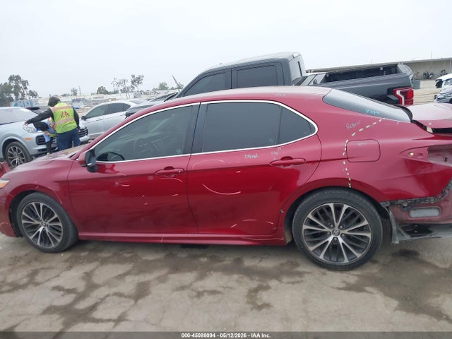 Продаж на аукціоні авто 2018 Toyota Camry Se, vin: 4T1B11HK4JU571109, номер лоту: 45088094