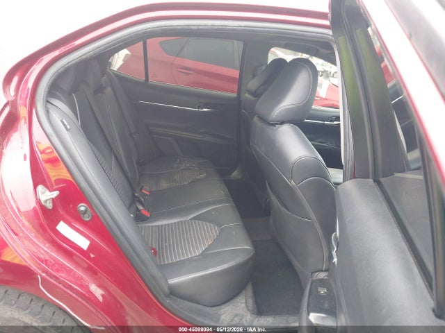 Продаж на аукціоні авто 2018 Toyota Camry Se, vin: 4T1B11HK4JU571109, номер лоту: 45088094