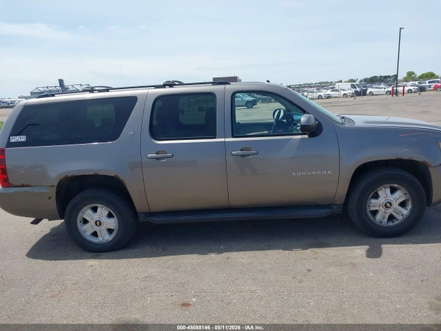 45088146 :رقم المزاد ، 1GNSKJE32BR171950 vin ، 2011 Chevrolet Suburban 1500 Lt1 مزاد بيع