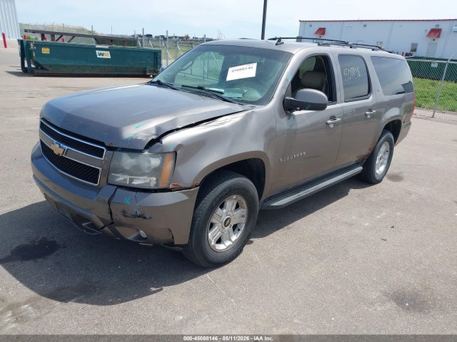 45088146 :رقم المزاد ، 1GNSKJE32BR171950 vin ، 2011 Chevrolet Suburban 1500 Lt1 مزاد بيع