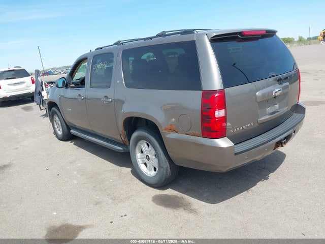 45088146 :رقم المزاد ، 1GNSKJE32BR171950 vin ، 2011 Chevrolet Suburban 1500 Lt1 مزاد بيع