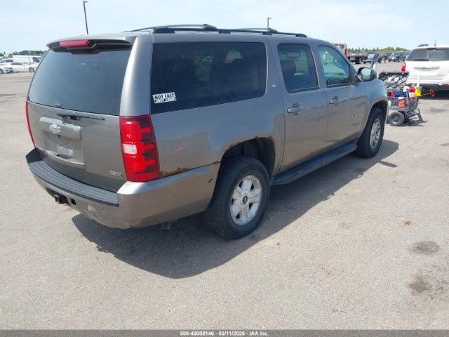 45088146 :رقم المزاد ، 1GNSKJE32BR171950 vin ، 2011 Chevrolet Suburban 1500 Lt1 مزاد بيع