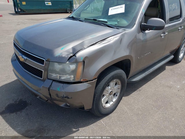 45088146 :رقم المزاد ، 1GNSKJE32BR171950 vin ، 2011 Chevrolet Suburban 1500 Lt1 مزاد بيع
