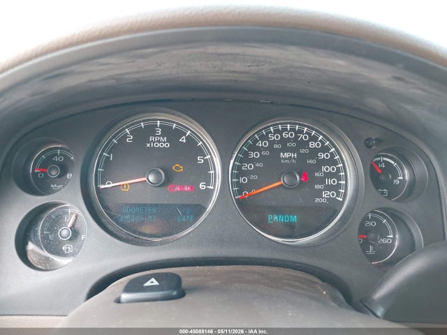 45088146 :رقم المزاد ، 1GNSKJE32BR171950 vin ، 2011 Chevrolet Suburban 1500 Lt1 مزاد بيع