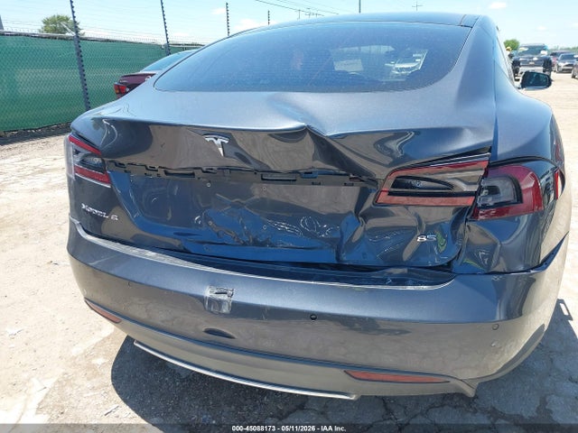5YJSA1H1XEFP53018 Tesla Model S P85