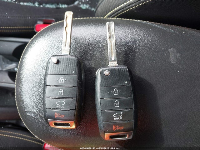 45088195 :رقم المزاد ، KNDJP3A58F7750564 vin ، 2015 Kia Soul + مزاد بيع