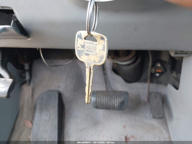Aukcja sprzedaży 2000 Toyota Sienna Ce, vin: 4T3ZF19C9YU176710, numer aukcji: 45088211