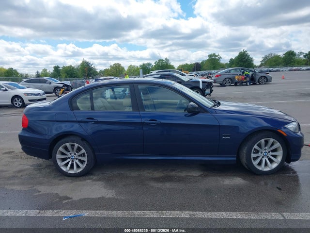 45088235 :رقم المزاد ، WBAPK7C54BF195266 vin ، 2011 Bmw 328i Xdrive مزاد بيع