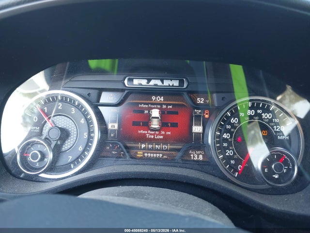 45088240 :رقم المزاد ، 1C6SRFFT6NN457755 vin ، 2022 Ram 1500 Big Horn  4x4 5'7 Box مزاد بيع