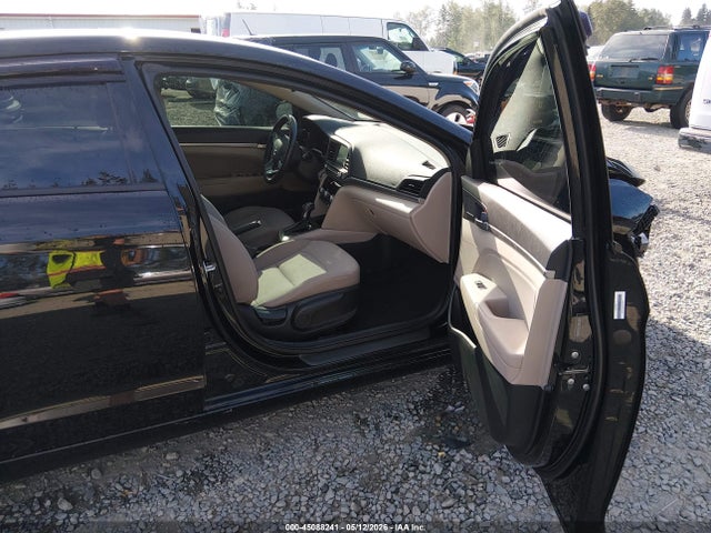 2020 Hyundai Elantra Value Edition მანქანა იყიდება აუქციონზე, vin: 5NPD84LF7LH623463, აუქციონის ნომერი: 45088241