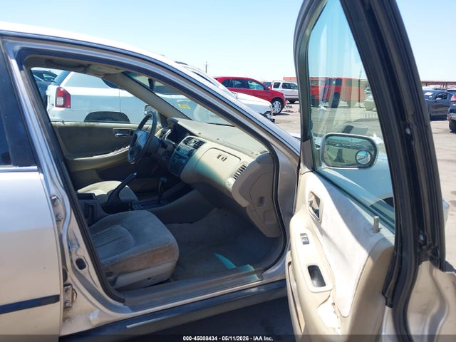Auction sale of the 1998 Honda Accord Lx, vin: 1HGCG5647WA117417, lot number: 45088434