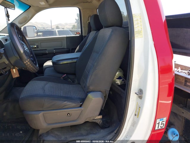 45088482 :رقم المزاد ، 3C7WDMDL6CG296834 vin ، 2012 Ram 5500 Chassis St/slt مزاد بيع