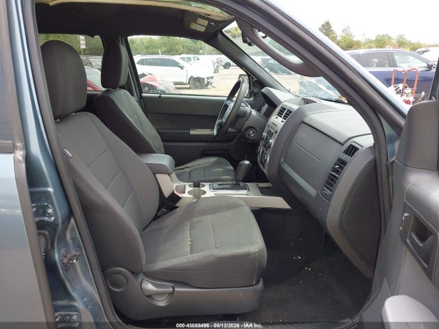 2010 Ford Escape Xlt მანქანა იყიდება აუქციონზე, vin: 1FMCU0D77AKC88156, აუქციონის ნომერი: 45088496