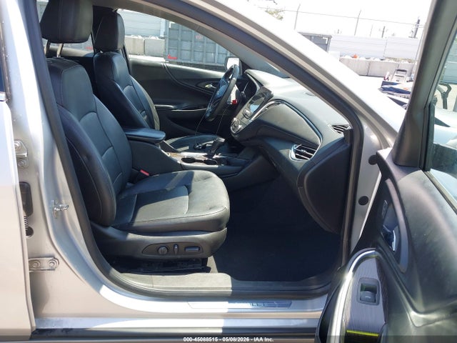 1G1ZH5SX5HF270902 Chevrolet Malibu Premier