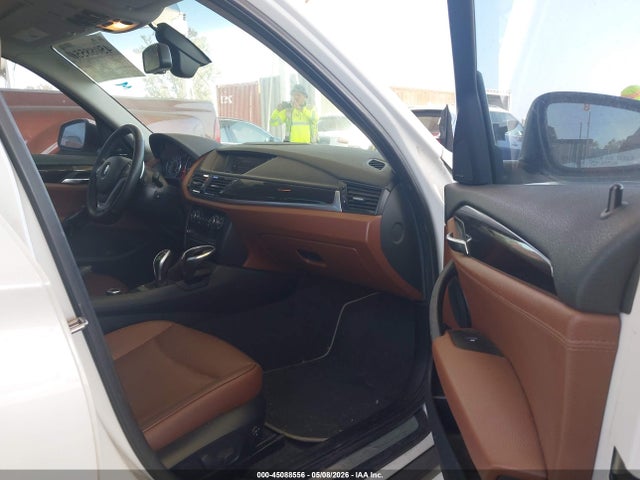 Продажа на аукционе авто 2015 Bmw X1 Xdrive28i, vin: WBAVL1C50FVY24972, номер лота: 45088556
