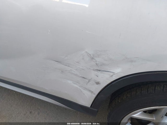 Продажа на аукционе авто 2015 Bmw X1 Xdrive28i, vin: WBAVL1C50FVY24972, номер лота: 45088556