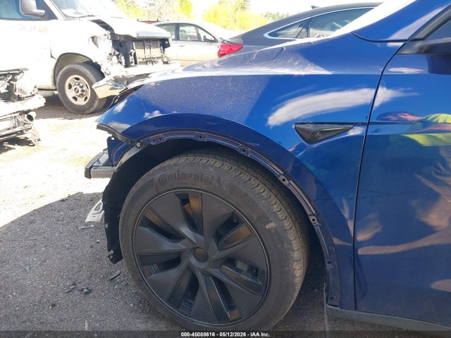 Auction sale of the 2025 Tesla Model Y Long Range Dual Motor All-wheel Drive, vin: 7SAYGDEE0SF293545, lot number: 45088616