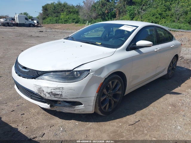 Продаж на аукціоні авто 2015 Chrysler 200 S, vin: 1C3CCCBB3FN678651, номер лоту: 45088618