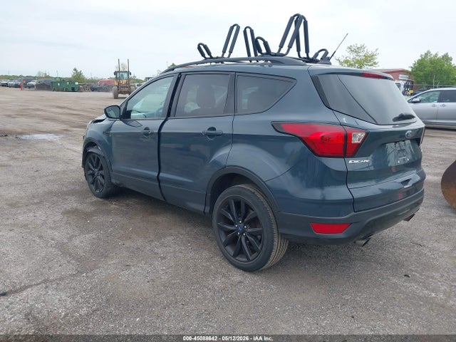 Продажа на аукционе авто 2019 Ford Escape Se, vin: 1FMCU9GD1KUC00374, номер лота: 45088642