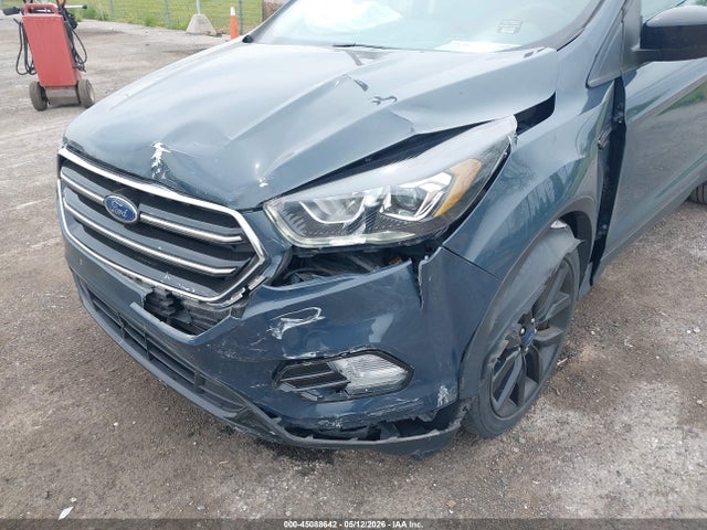 Продажа на аукционе авто 2019 Ford Escape Se, vin: 1FMCU9GD1KUC00374, номер лота: 45088642