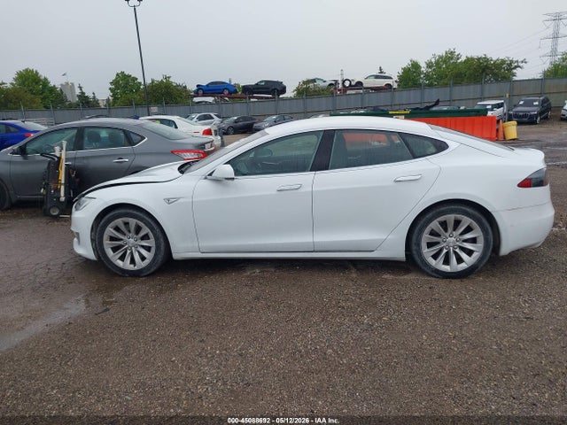 Продаж на аукціоні авто 2016 Tesla Model S 60/70/75/85, vin: 5YJSA1E13GF159488, номер лоту: 45088692