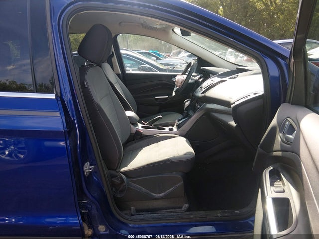 45088707 :رقم المزاد ، 1FMCU0G95GUB23863 vin ، 2016 Ford Escape Se مزاد بيع