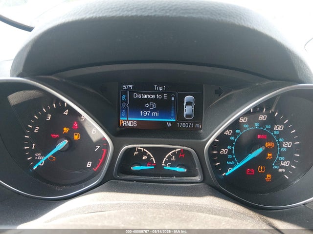 45088707 :رقم المزاد ، 1FMCU0G95GUB23863 vin ، 2016 Ford Escape Se مزاد بيع