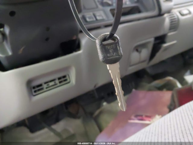 1999 Chevrolet Suburban 1500 Lt მანქანა იყიდება აუქციონზე, vin: 3GNFK16R2XG204604, აუქციონის ნომერი: 45088714