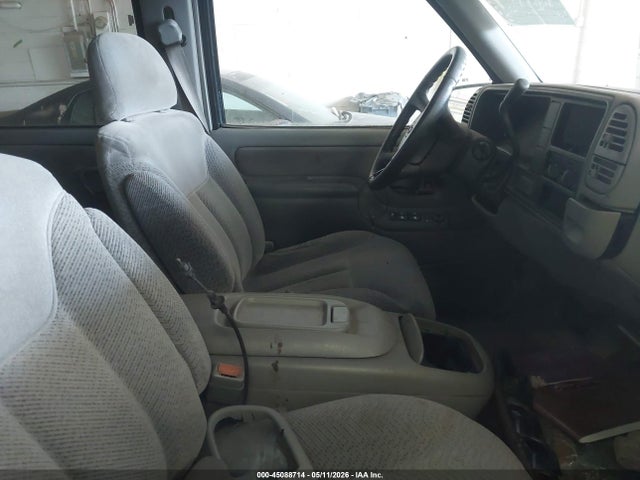 1999 Chevrolet Suburban 1500 Lt მანქანა იყიდება აუქციონზე, vin: 3GNFK16R2XG204604, აუქციონის ნომერი: 45088714