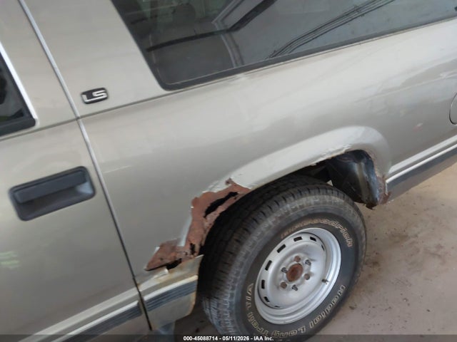 1999 Chevrolet Suburban 1500 Lt მანქანა იყიდება აუქციონზე, vin: 3GNFK16R2XG204604, აუქციონის ნომერი: 45088714