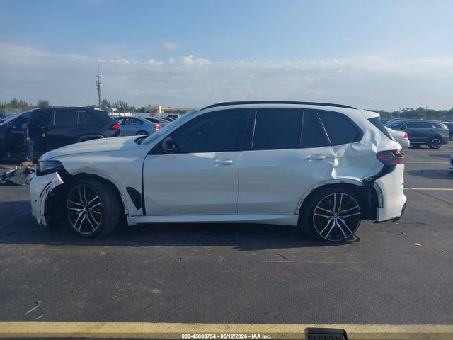 BMW X5 M60i 2025 5UX33EU08S9Z18068 Image 14