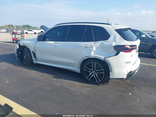 BMW X5 M60i 2025 5UX33EU08S9Z18068 Image 3