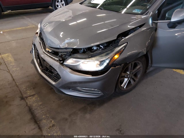 Aukcja sprzedaży 2018 Chevrolet Cruze Lt Auto, vin: 1G1BE5SM0J7153745, numer aukcji: 45088821