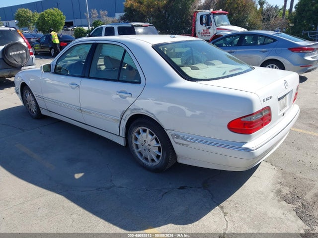 45088913 :رقم المزاد ، WDBJF65J4YB068601 vin ، 2000 Mercedes-benz E 320 مزاد بيع