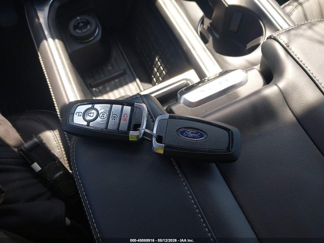 2025 Ford Expedition Platinum მანქანა იყიდება აუქციონზე, vin: 1FMJU1MG9SEA16334, აუქციონის ნომერი: 45088916