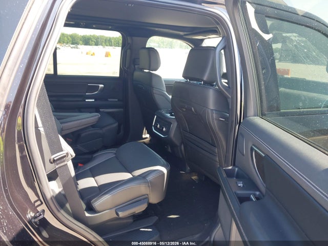 2025 Ford Expedition Platinum მანქანა იყიდება აუქციონზე, vin: 1FMJU1MG9SEA16334, აუქციონის ნომერი: 45088916