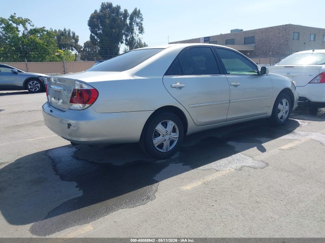 Продажа на аукционе авто 2006 Toyota Camry Le, vin: 4T1BE30K46U154320, номер лота: 45088942