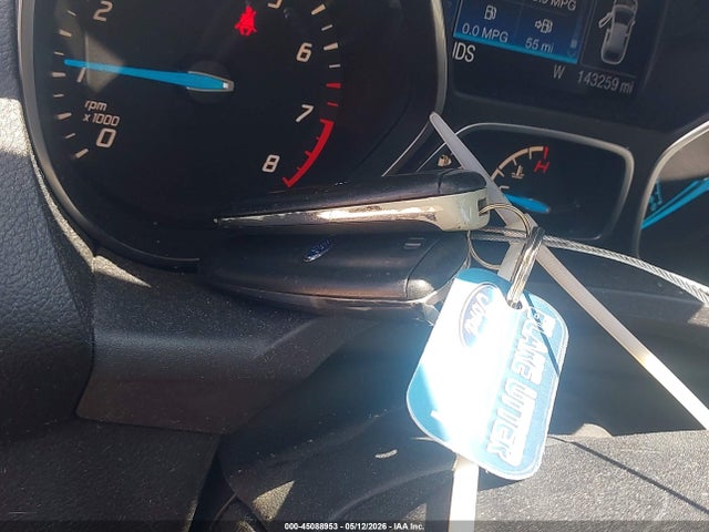 45088953 :رقم المزاد ، 1FMCU9J90FUC88912 vin ، 2015 Ford Escape Titanium مزاد بيع