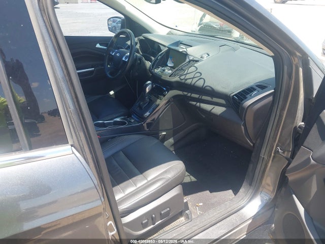 45088953 :رقم المزاد ، 1FMCU9J90FUC88912 vin ، 2015 Ford Escape Titanium مزاد بيع