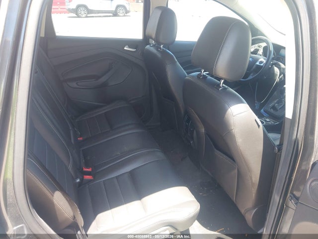 45088953 :رقم المزاد ، 1FMCU9J90FUC88912 vin ، 2015 Ford Escape Titanium مزاد بيع