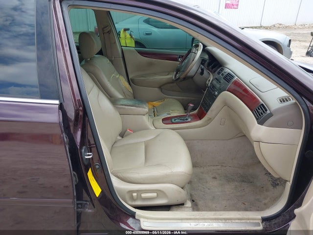 Продаж на аукціоні авто 2002 Lexus Es 300, vin: JTHBF30G420068096, номер лоту: 45088969