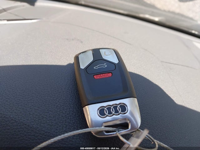 Продажа на аукционе авто 2018 Audi A4, vin: WAUENAF42JA090218, номер лота: 45089017