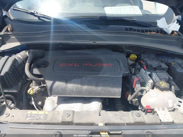 45089084 :رقم المزاد ، ZACCJBCB8HPE68552 vin ، 2017 Jeep Renegade Trailhawk 4x4 مزاد بيع