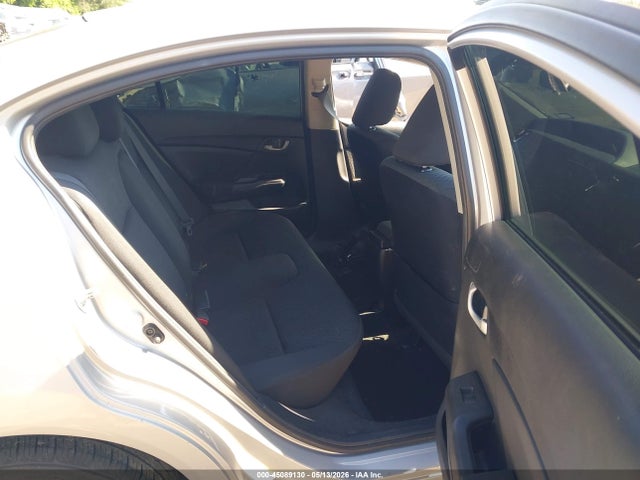 45089130 :رقم المزاد ، 2HGFB2F53FH559132 vin ، 2015 Honda Civic Lx مزاد بيع