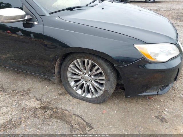 45089157 :رقم المزاد ، 1C3CCBCGXDN592450 vin ، 2013 Chrysler 200 Limited مزاد بيع