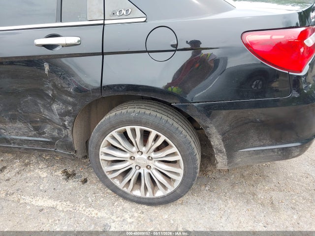 45089157 :رقم المزاد ، 1C3CCBCGXDN592450 vin ، 2013 Chrysler 200 Limited مزاد بيع