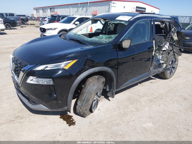 5N1AT3BA1MC722662 Nissan Rogue Sv Fwd